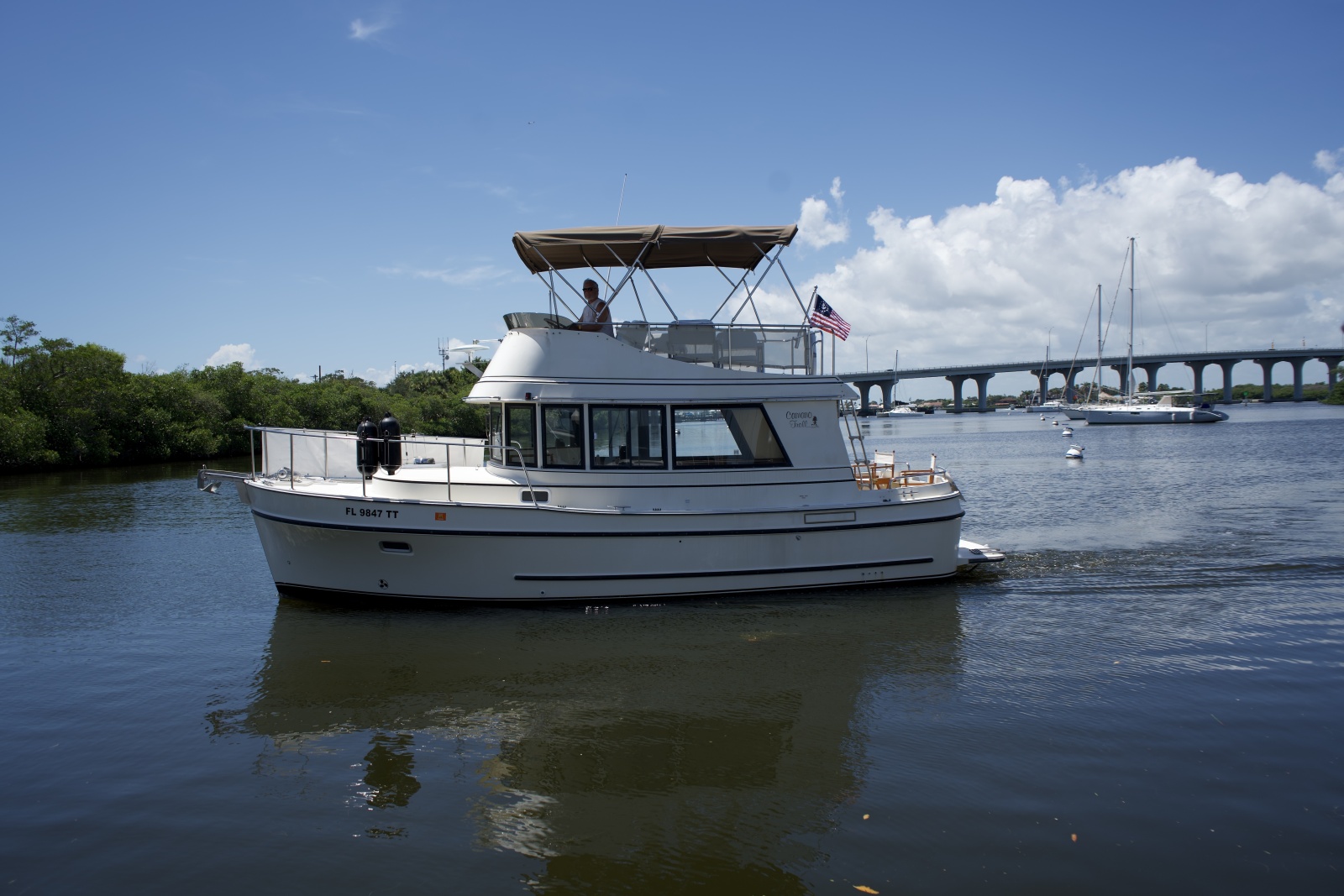 1998 Camano Troll 31