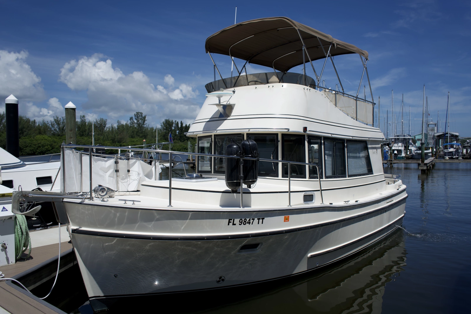1998 Camano Troll 31