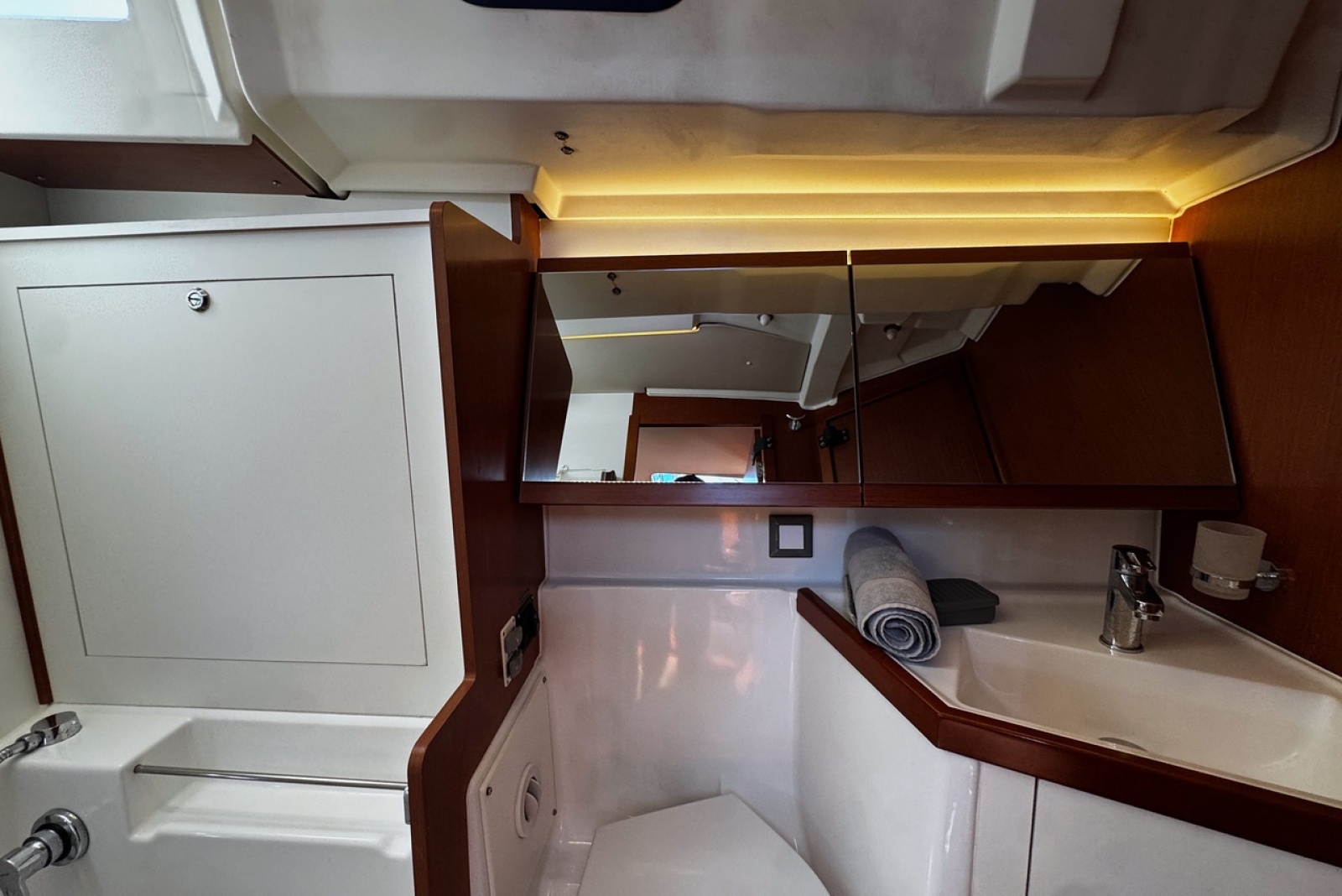 2020 Beneteau Oceanis 46.1