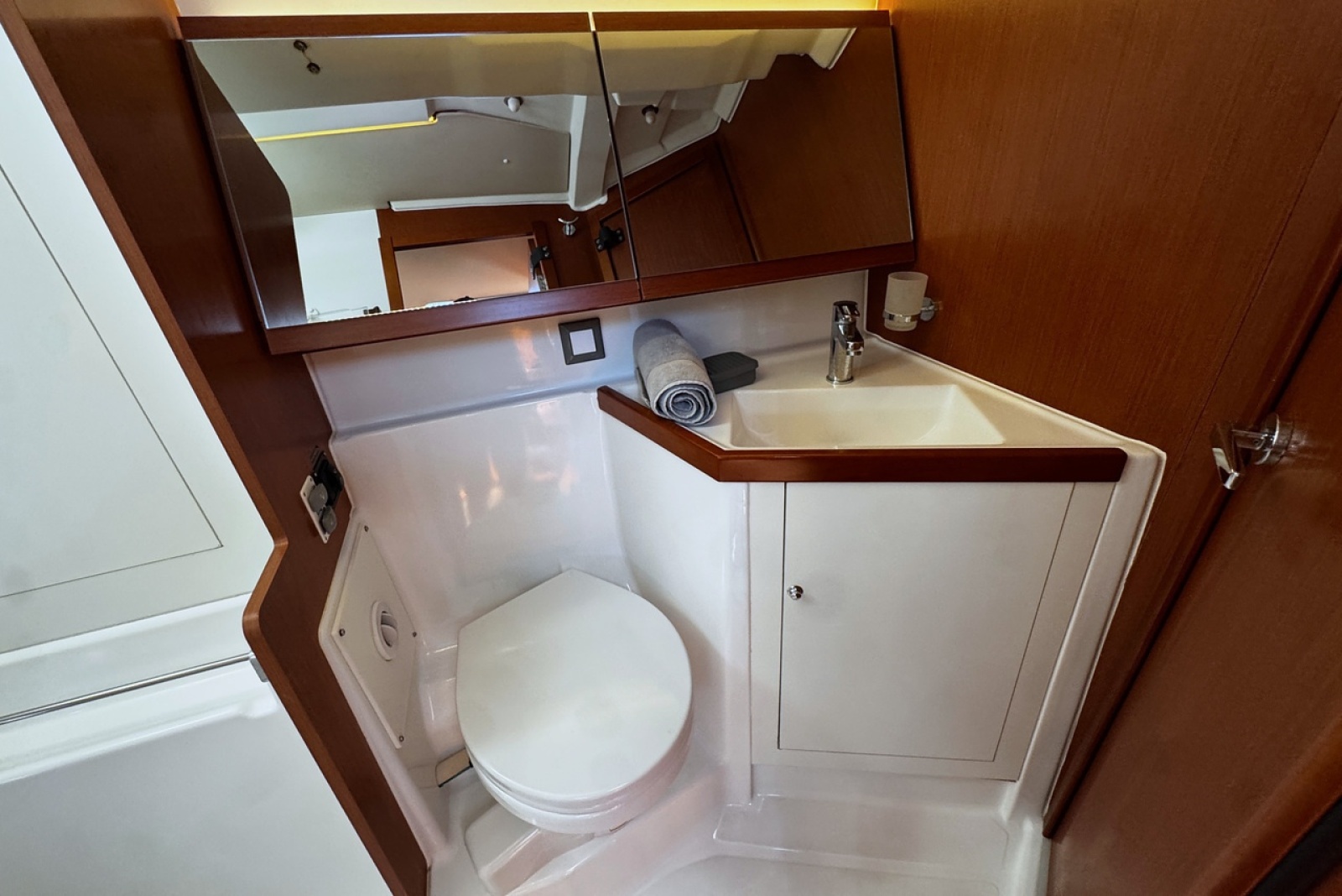 2020 Beneteau Oceanis 46.1