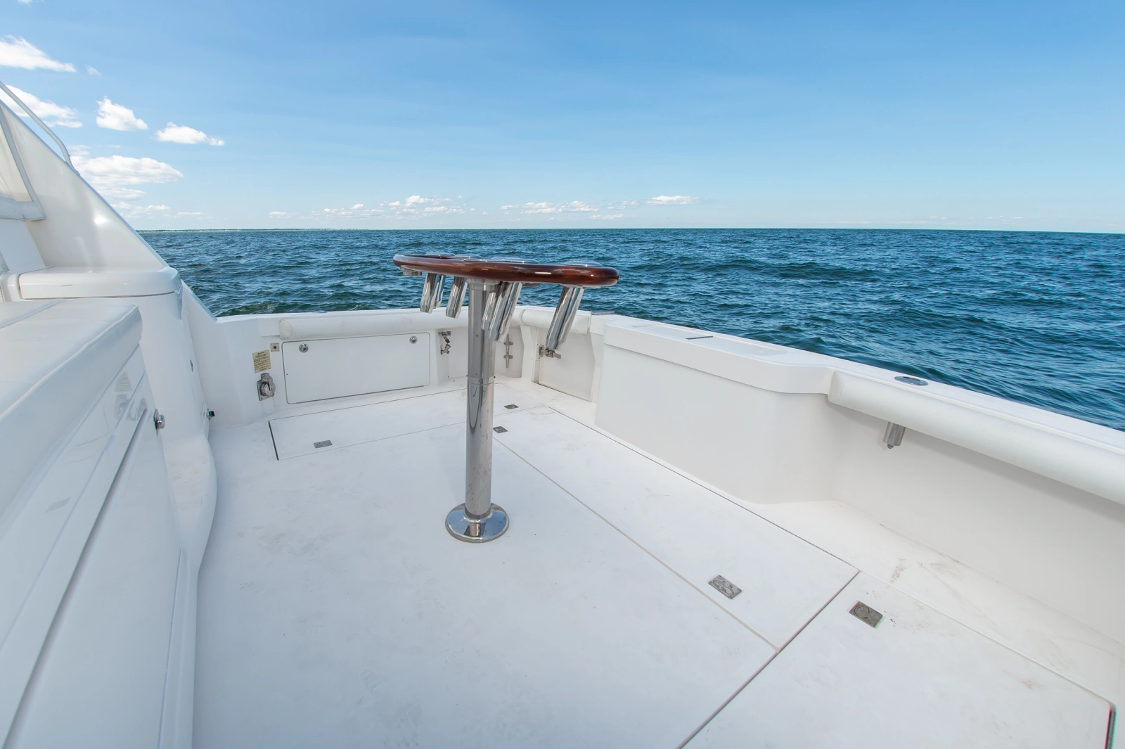 40 Cabo 2013 Ghost 13