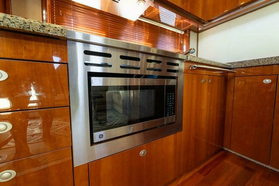Microwave oven