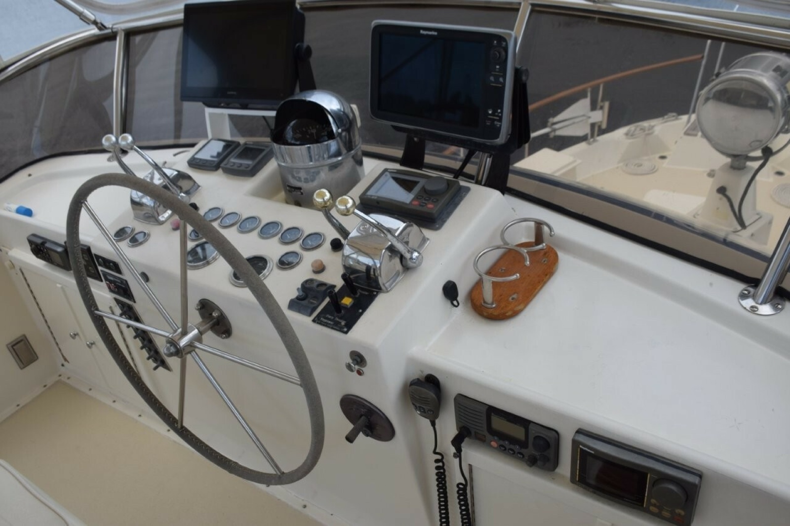 Flybridge Helm Is Well Equipped