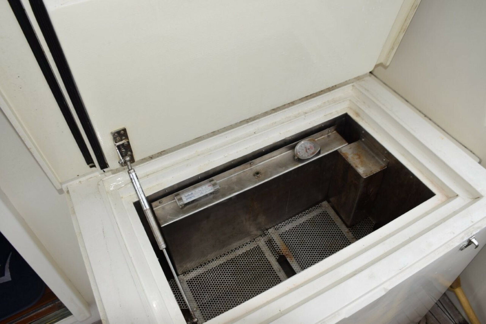 Stainless Steel Lined Cockpit Freezer