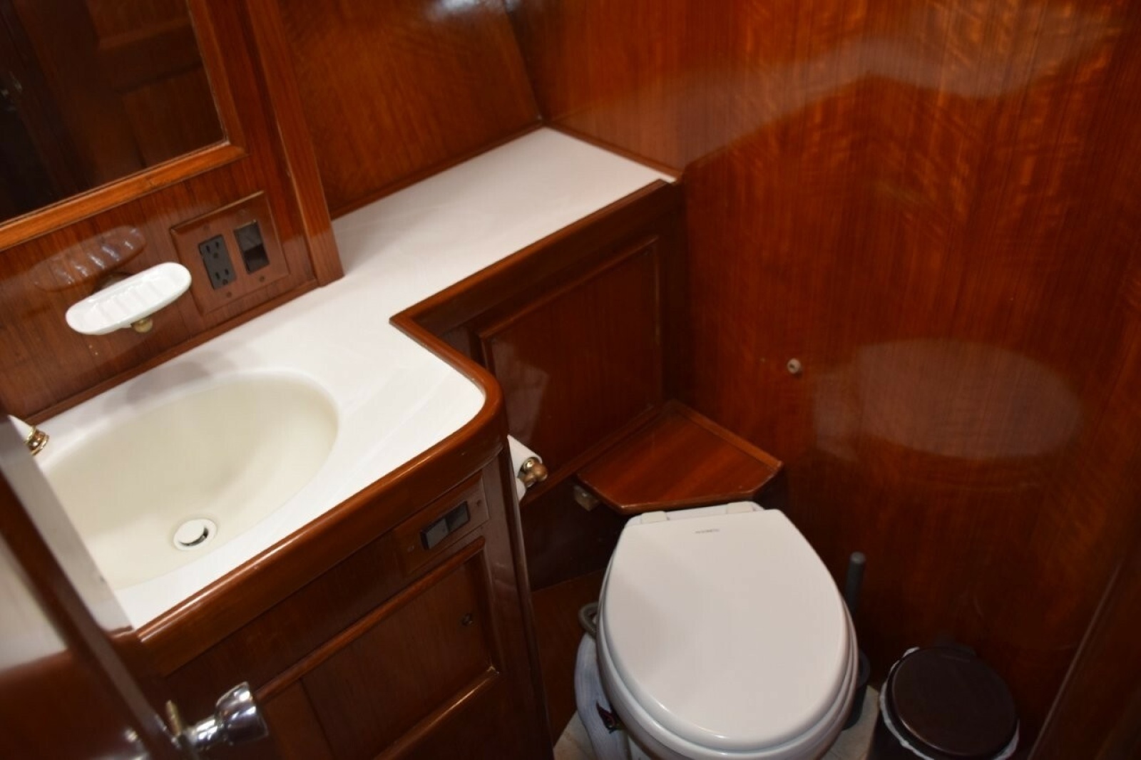 Tile Sole And Dometic Head System