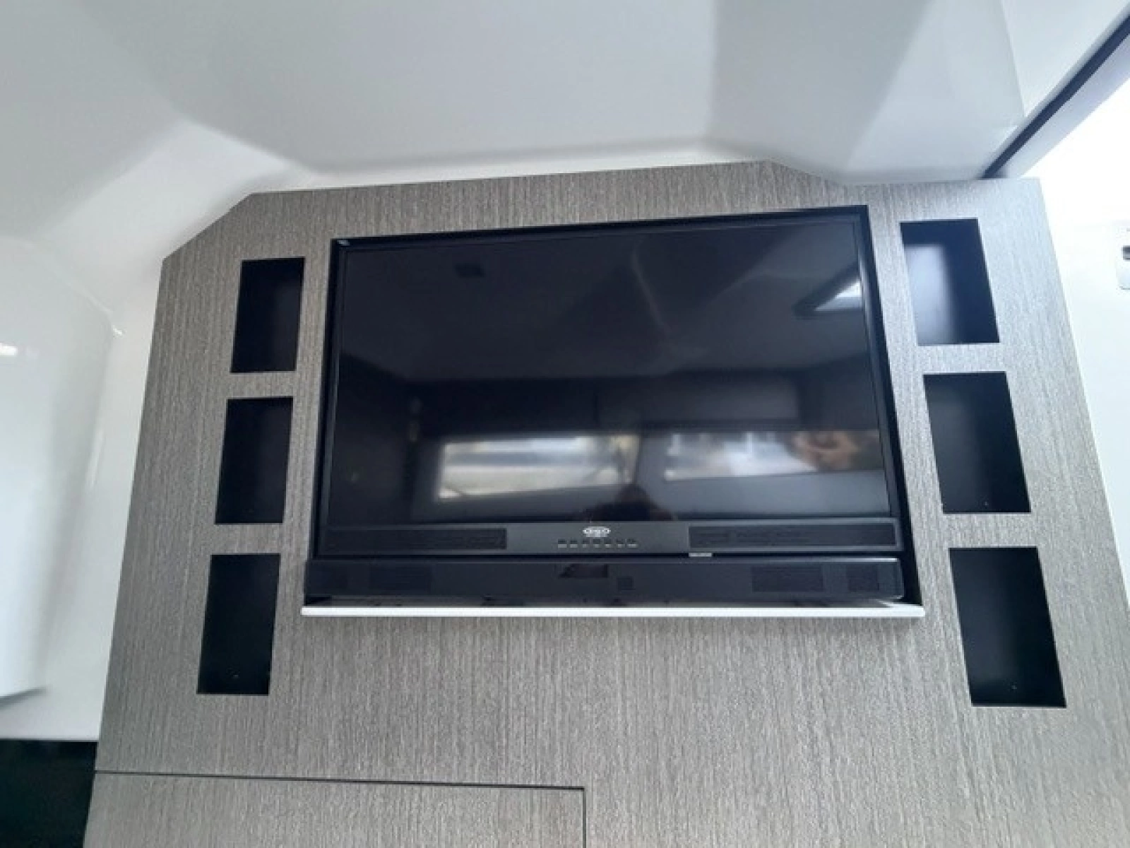 2021 Monterey 385SE Super Express