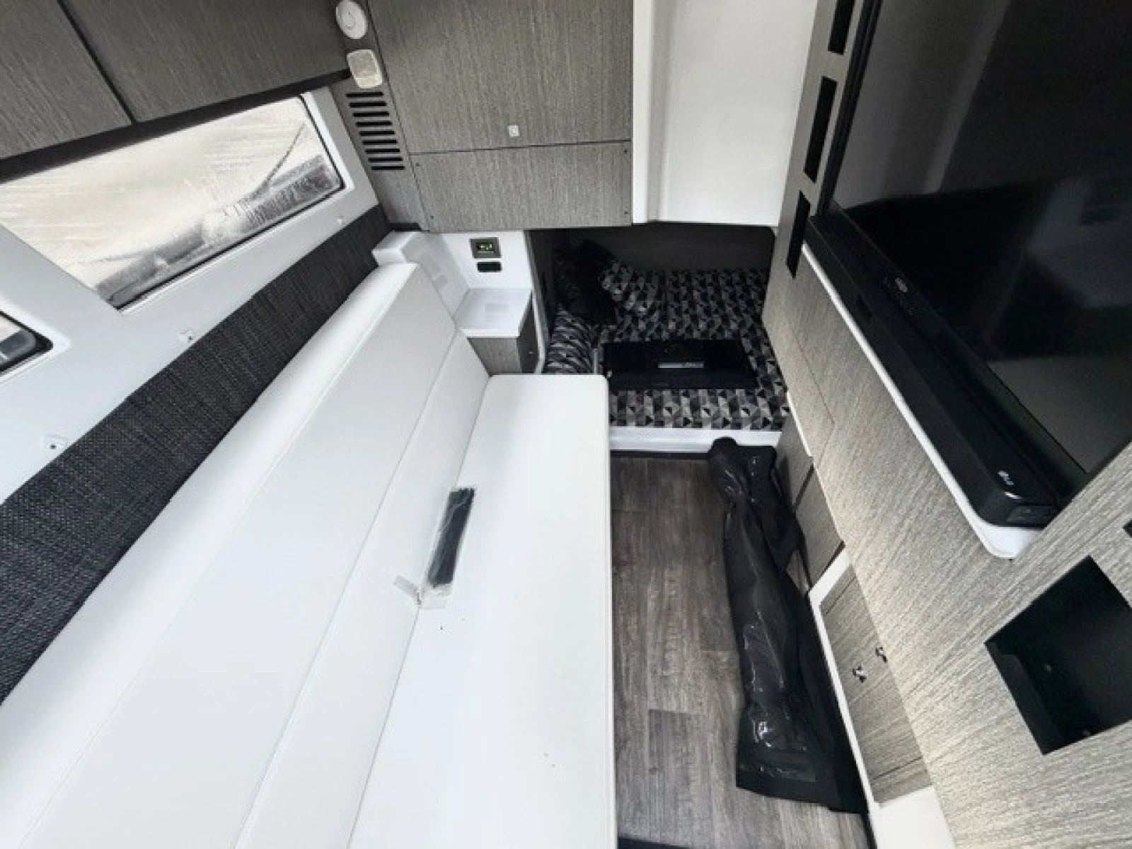 2021 Monterey 385SE Super Express