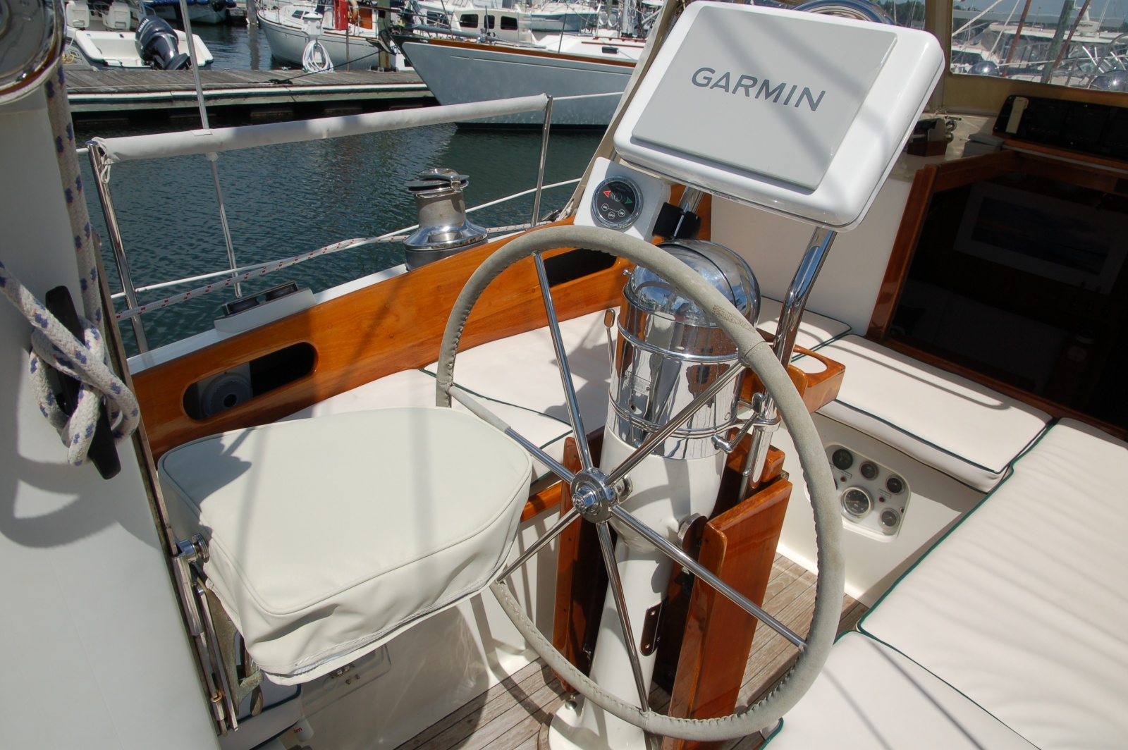 1976 Hinckley 50 Sou'wester