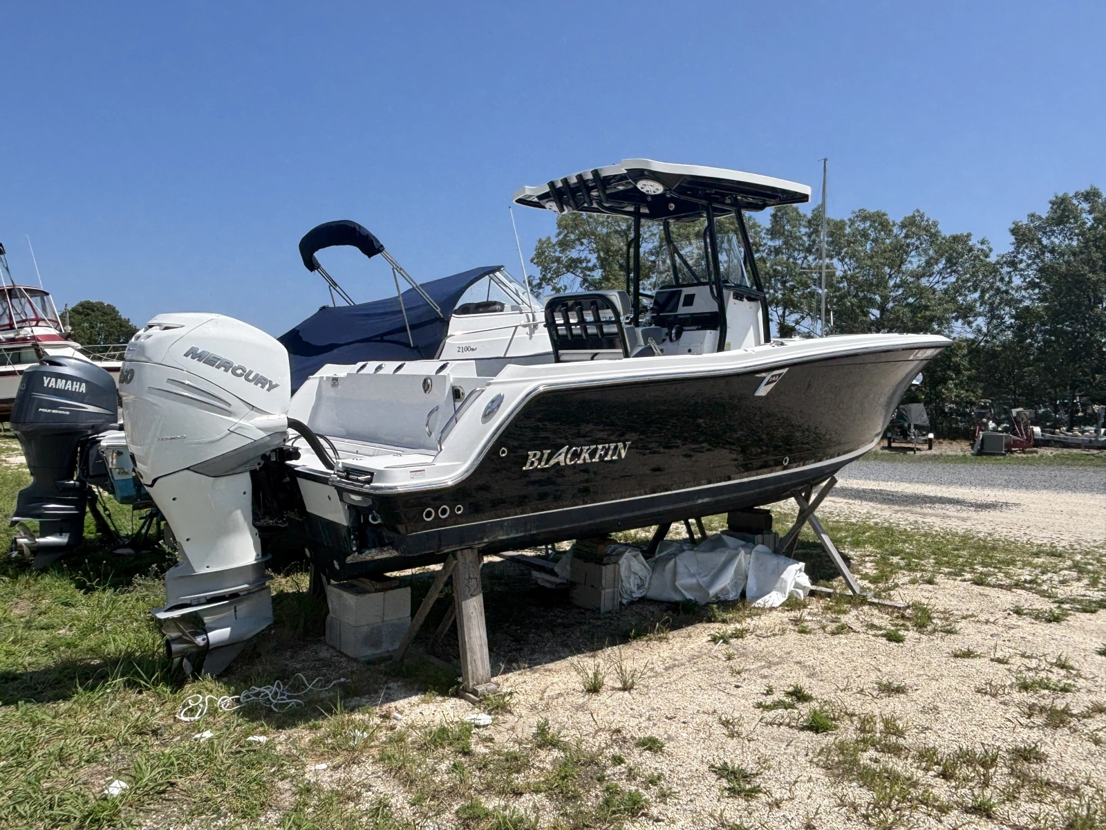 2020 Blackfin 242CC