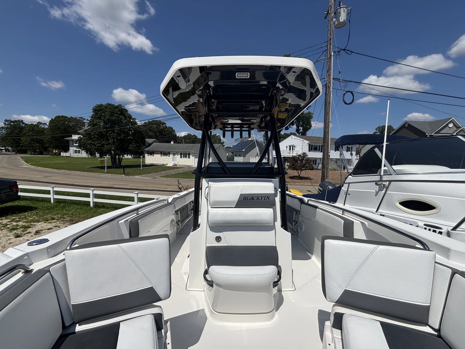 2020 Blackfin 242CC