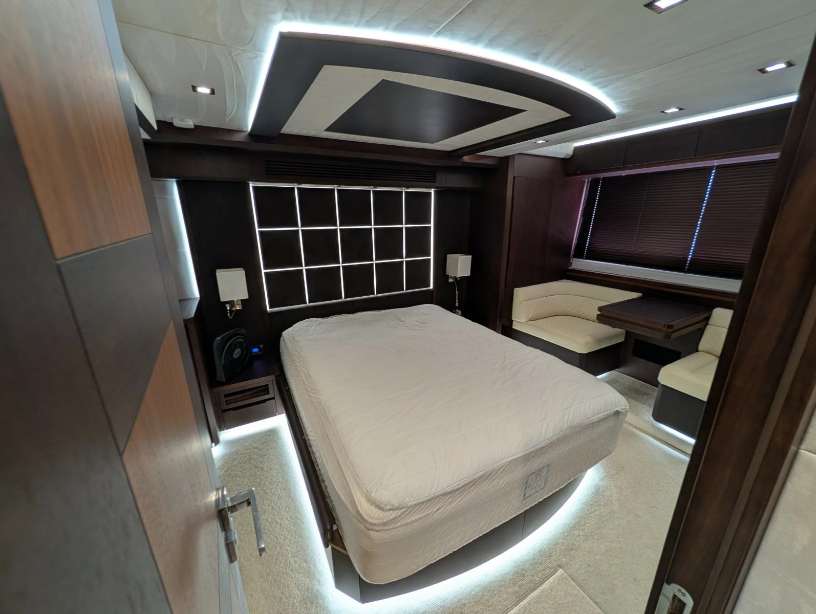 2018 Galeon 640 FLY