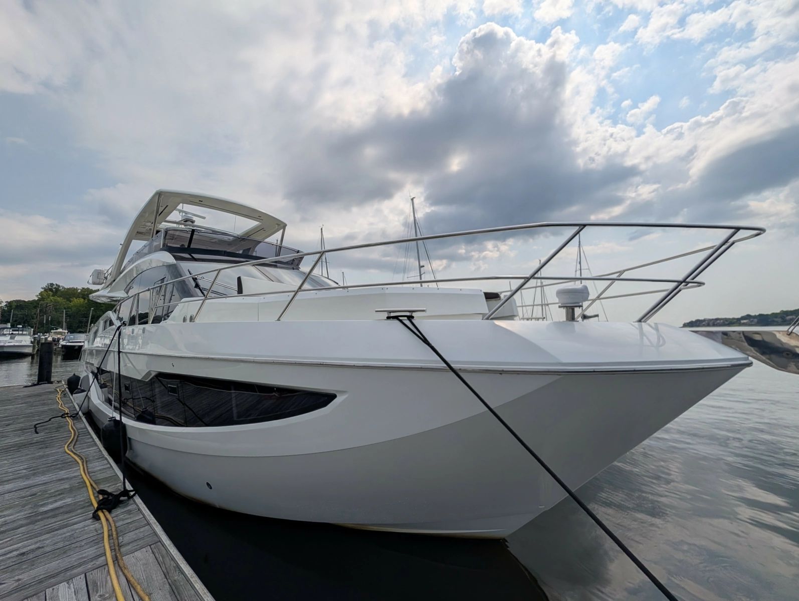 2018 Galeon 640 FLY