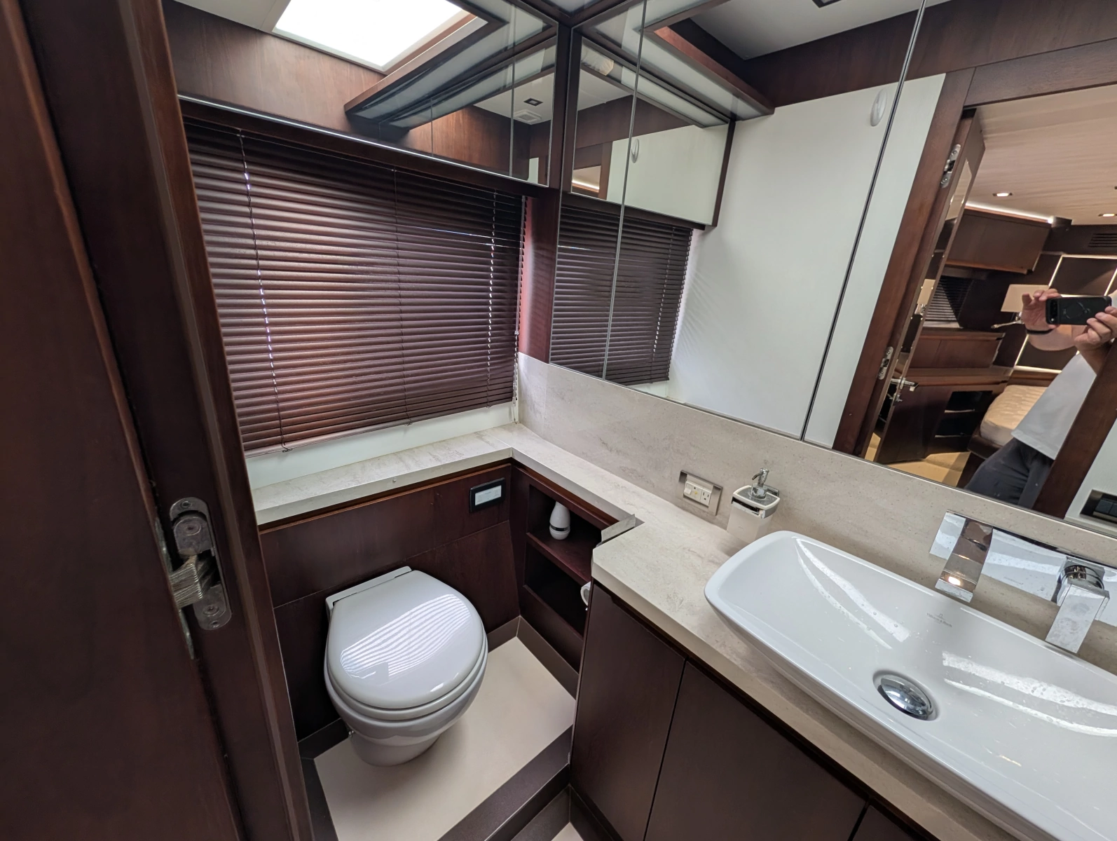 2018 Galeon 640 FLY