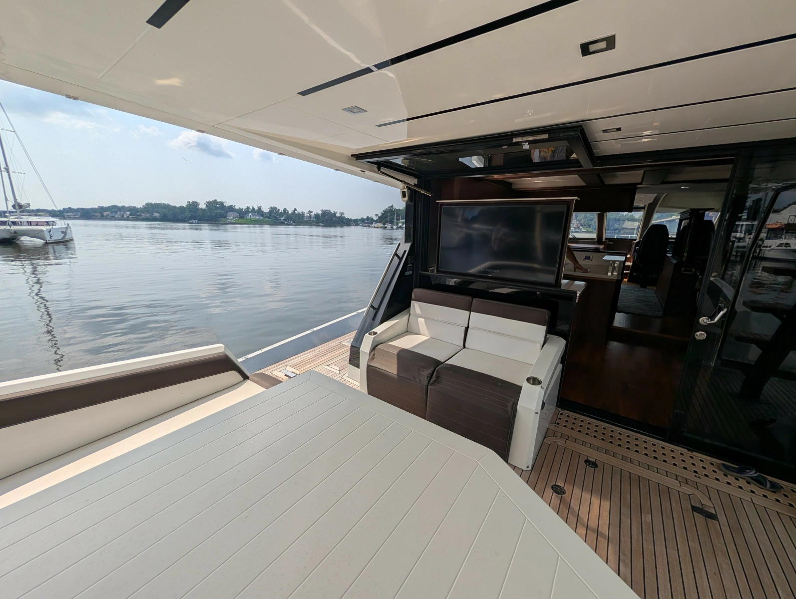 2018 Galeon 640 FLY