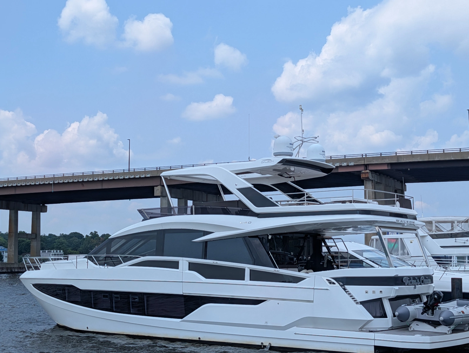 2018 Galeon 640 FLY