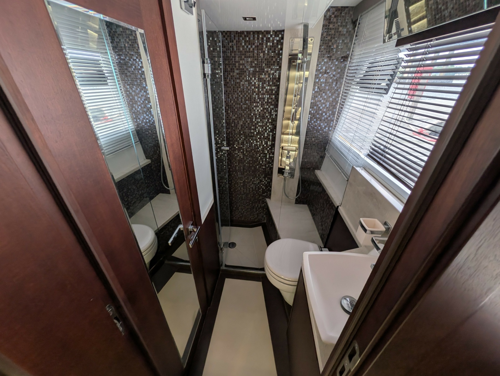 2018 Galeon 640 FLY