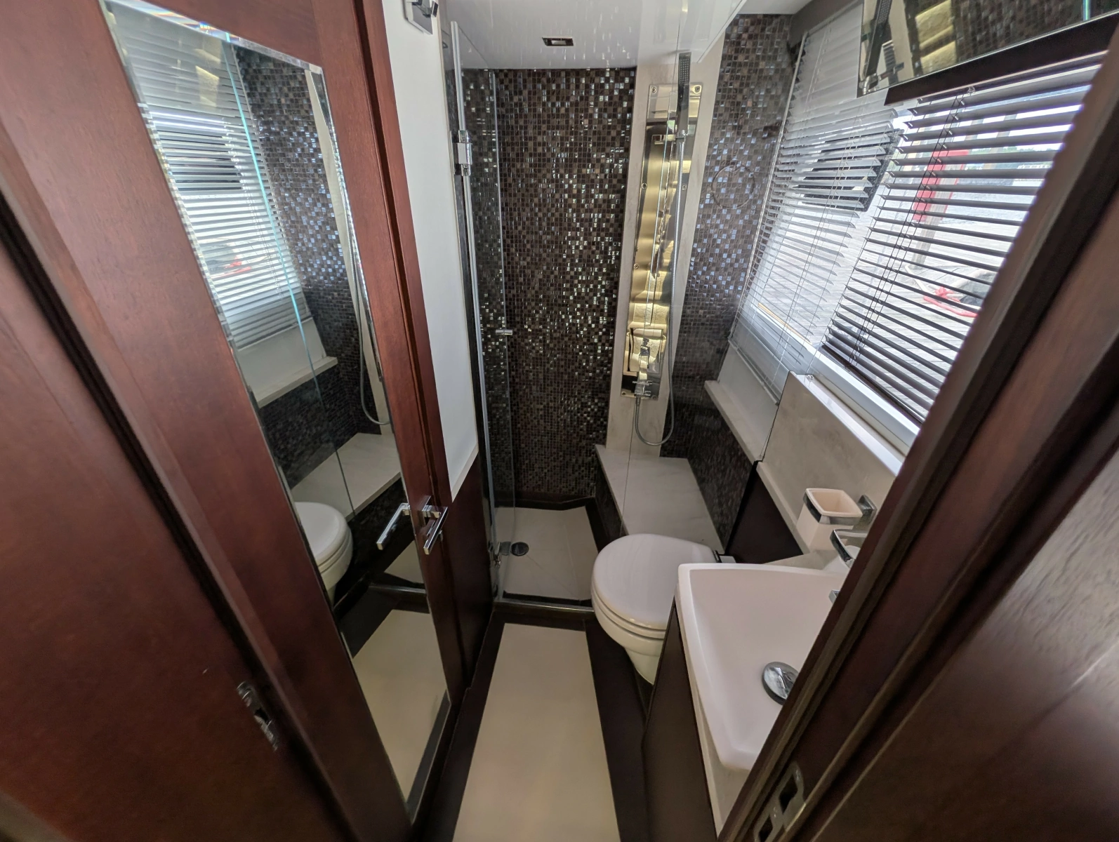 2018 Galeon 640 FLY