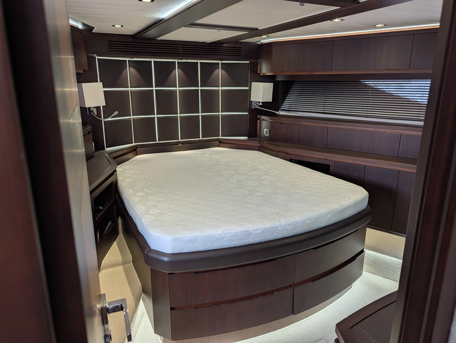2018 Galeon 640 FLY