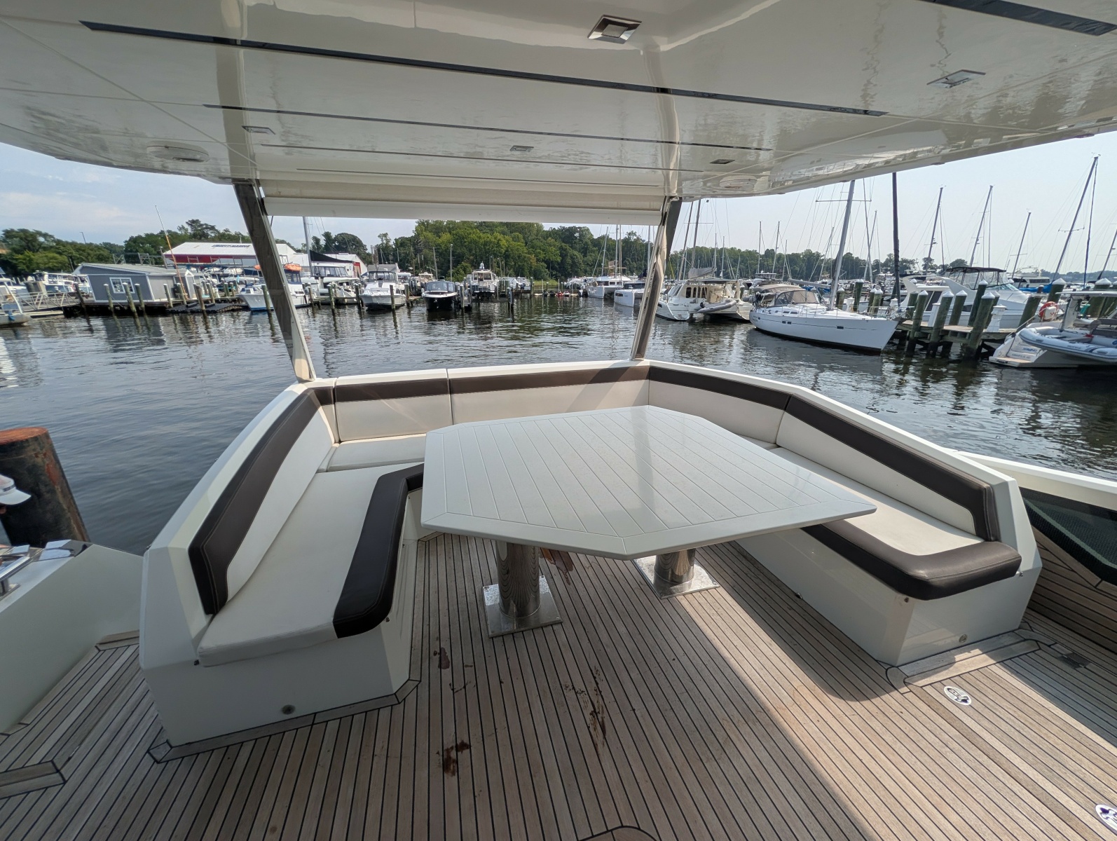 2018 Galeon 640 FLY