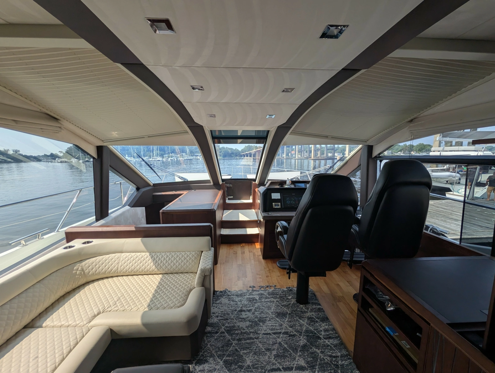 2018 Galeon 640 FLY