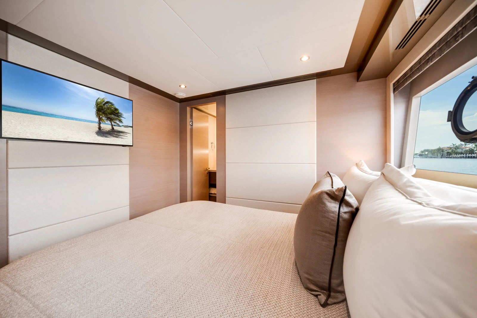 2025 Ocean Alexander 27R