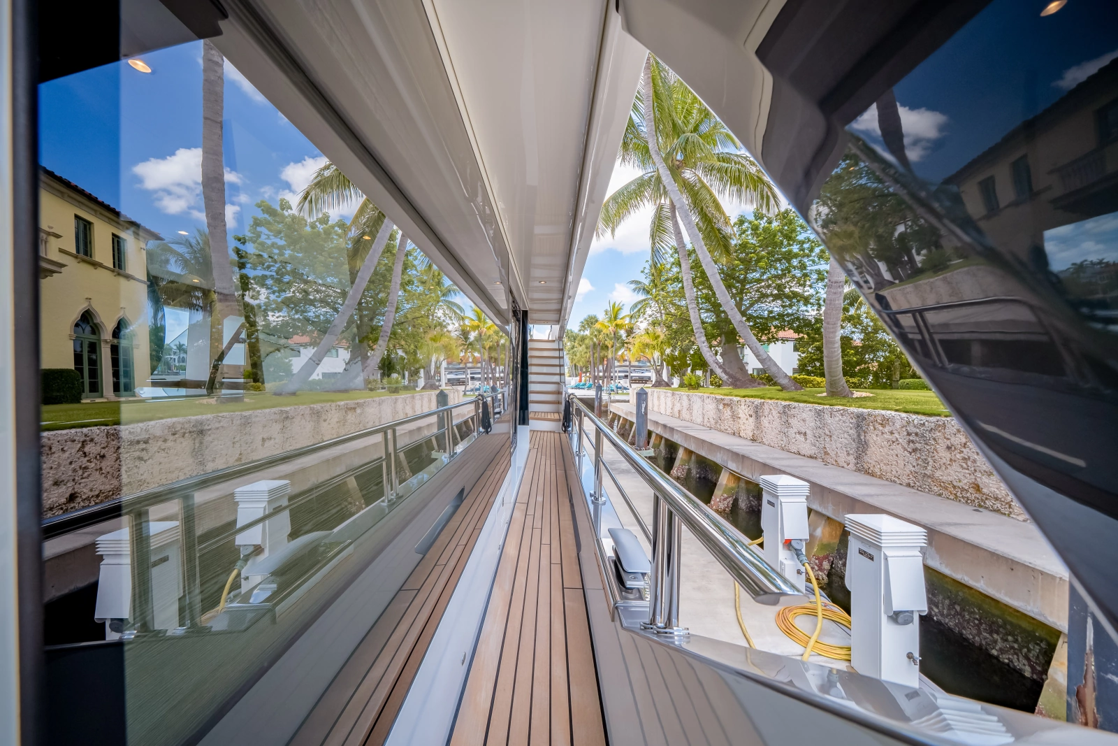 2025 Ocean Alexander 27R