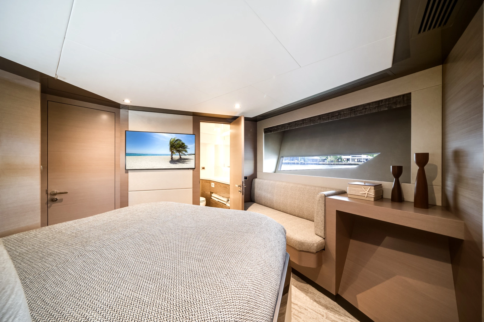 2025 Ocean Alexander 27R