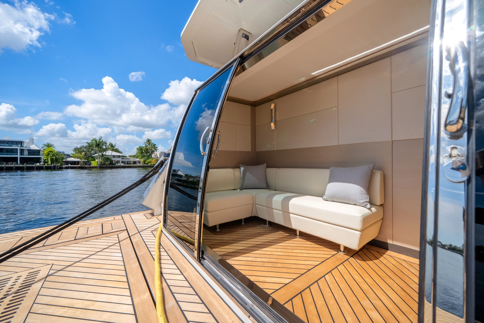 2025 Ocean Alexander 27R