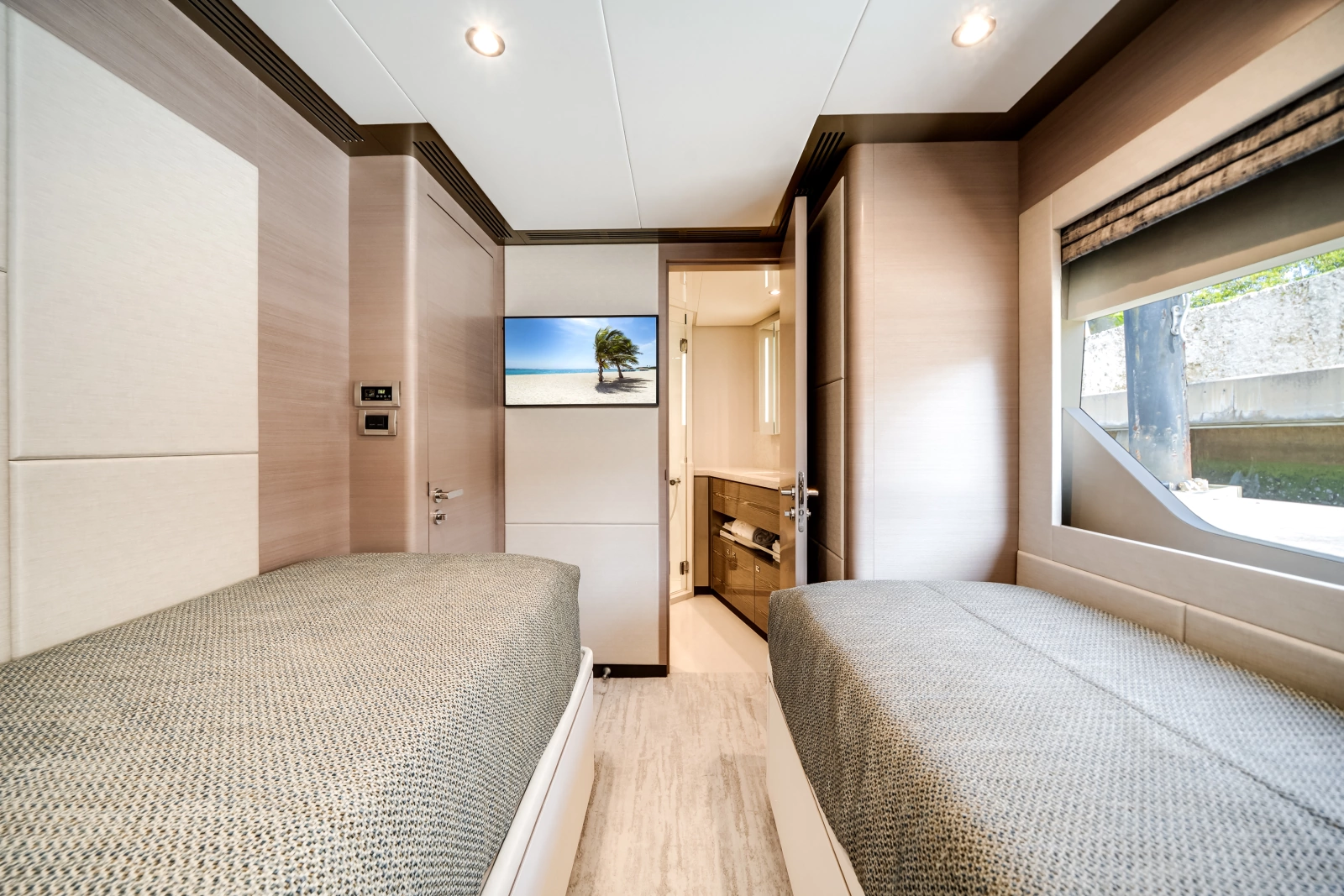 2025 Ocean Alexander 27R