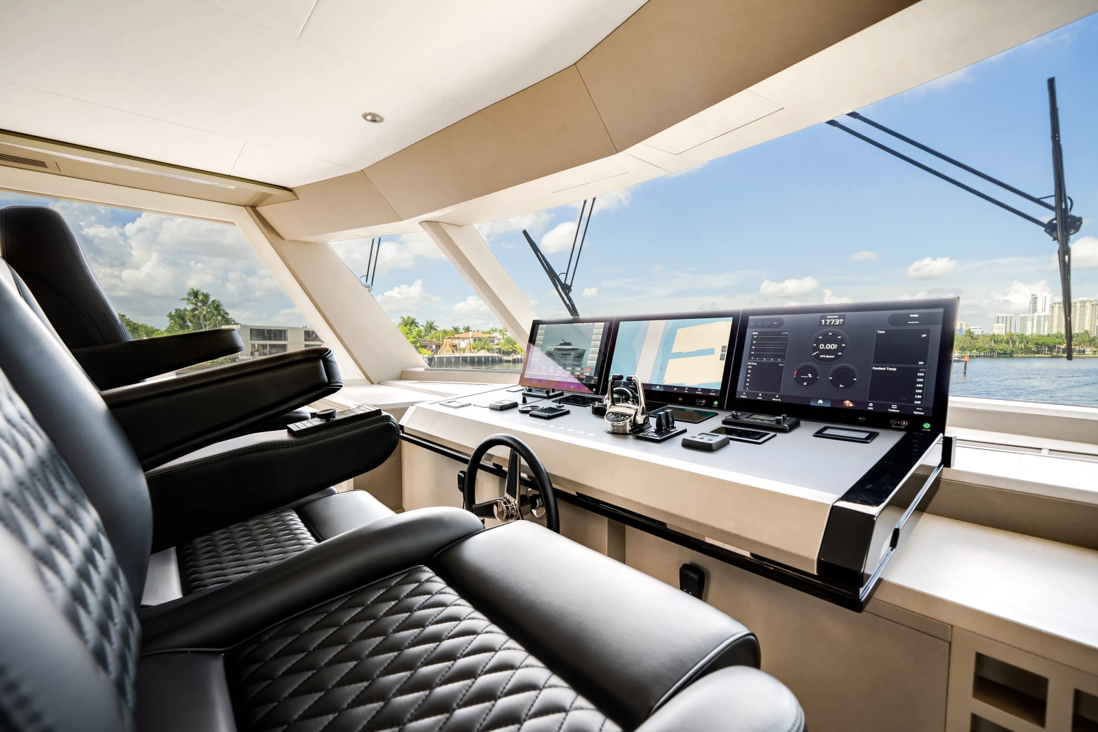 2025 Ocean Alexander 27R