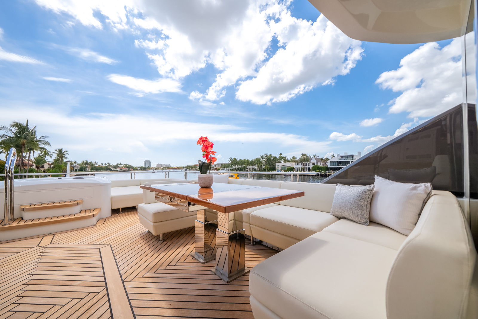 2025 Ocean Alexander 27R