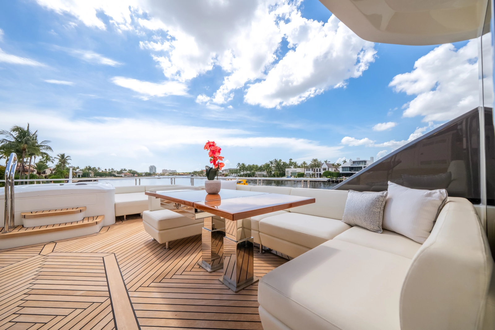2025 Ocean Alexander 27R