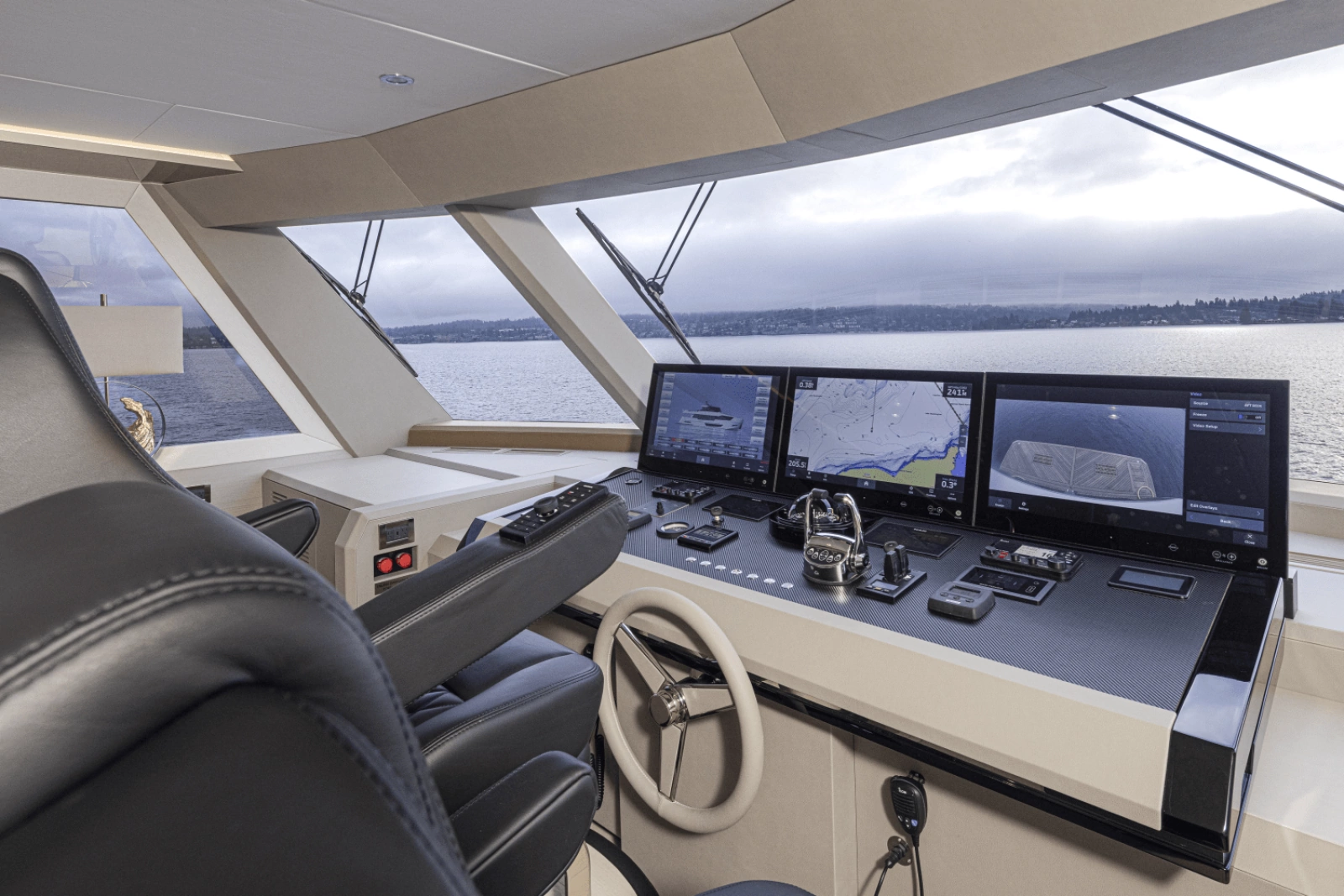 2025 Ocean Alexander 27R