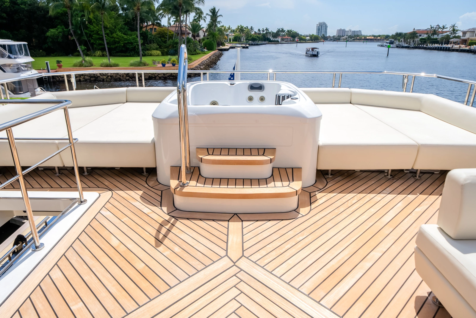 2025 Ocean Alexander 27R