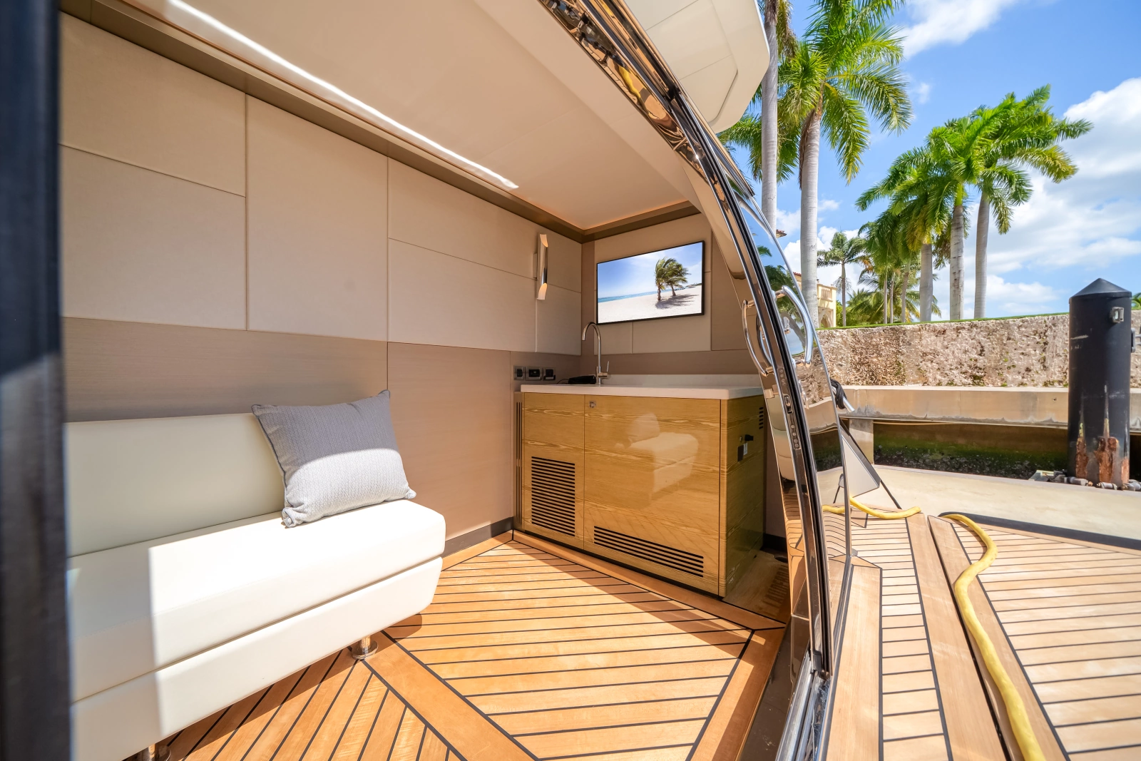 2025 Ocean Alexander 27R