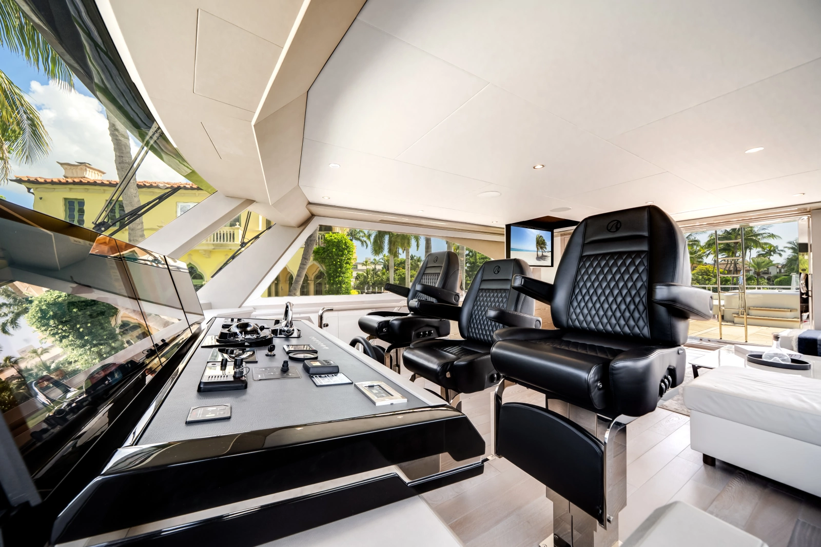 2025 Ocean Alexander 27R