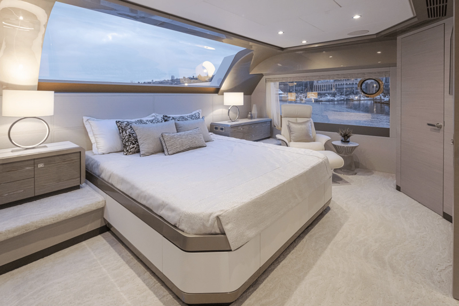 2025 Ocean Alexander 27R