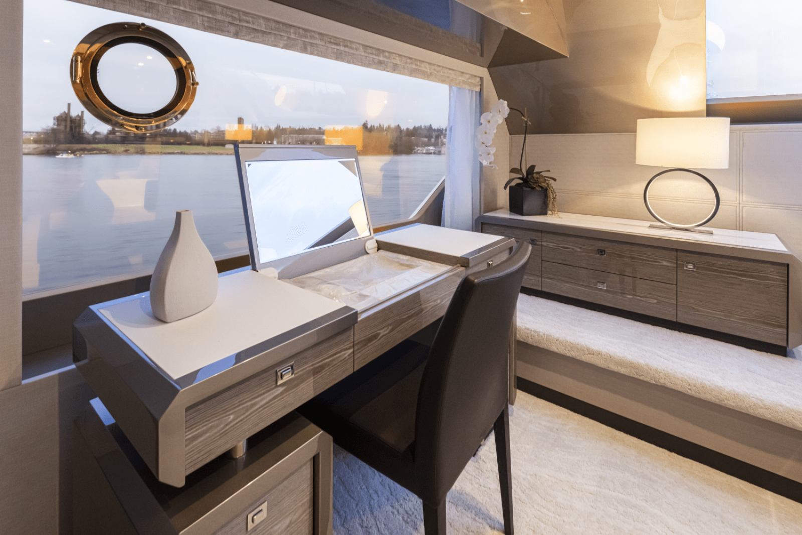 2025 Ocean Alexander 27R