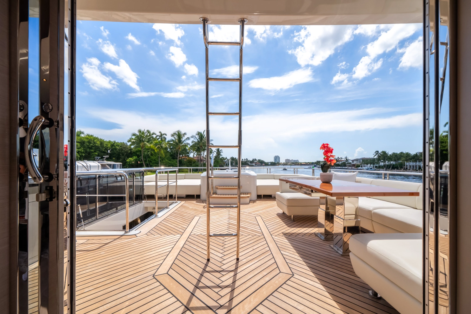 2025 Ocean Alexander 27R