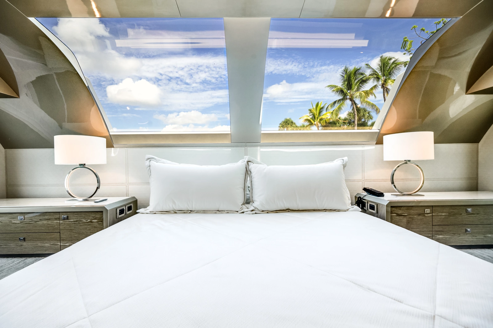 2025 Ocean Alexander 27R