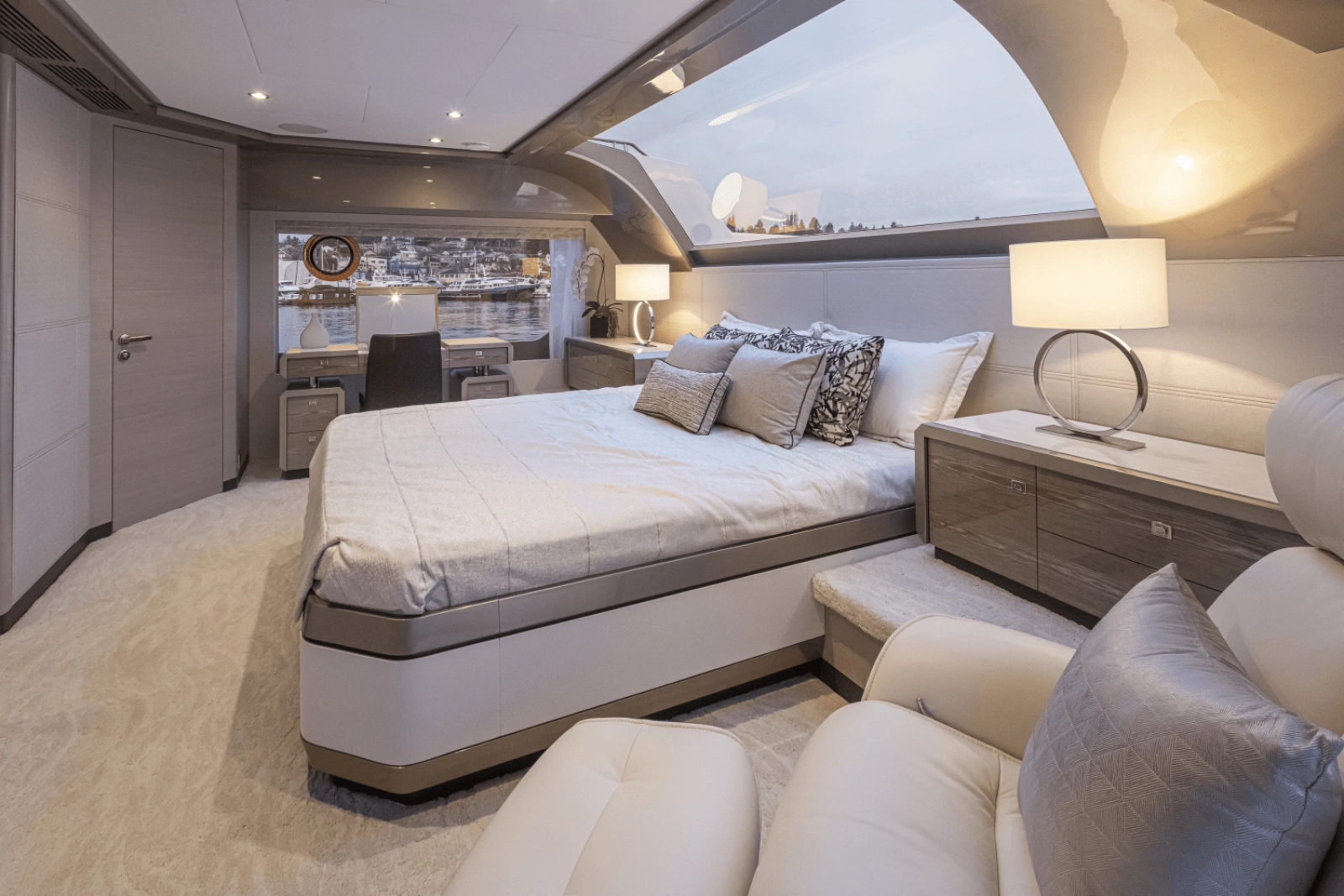 2025 Ocean Alexander 27R