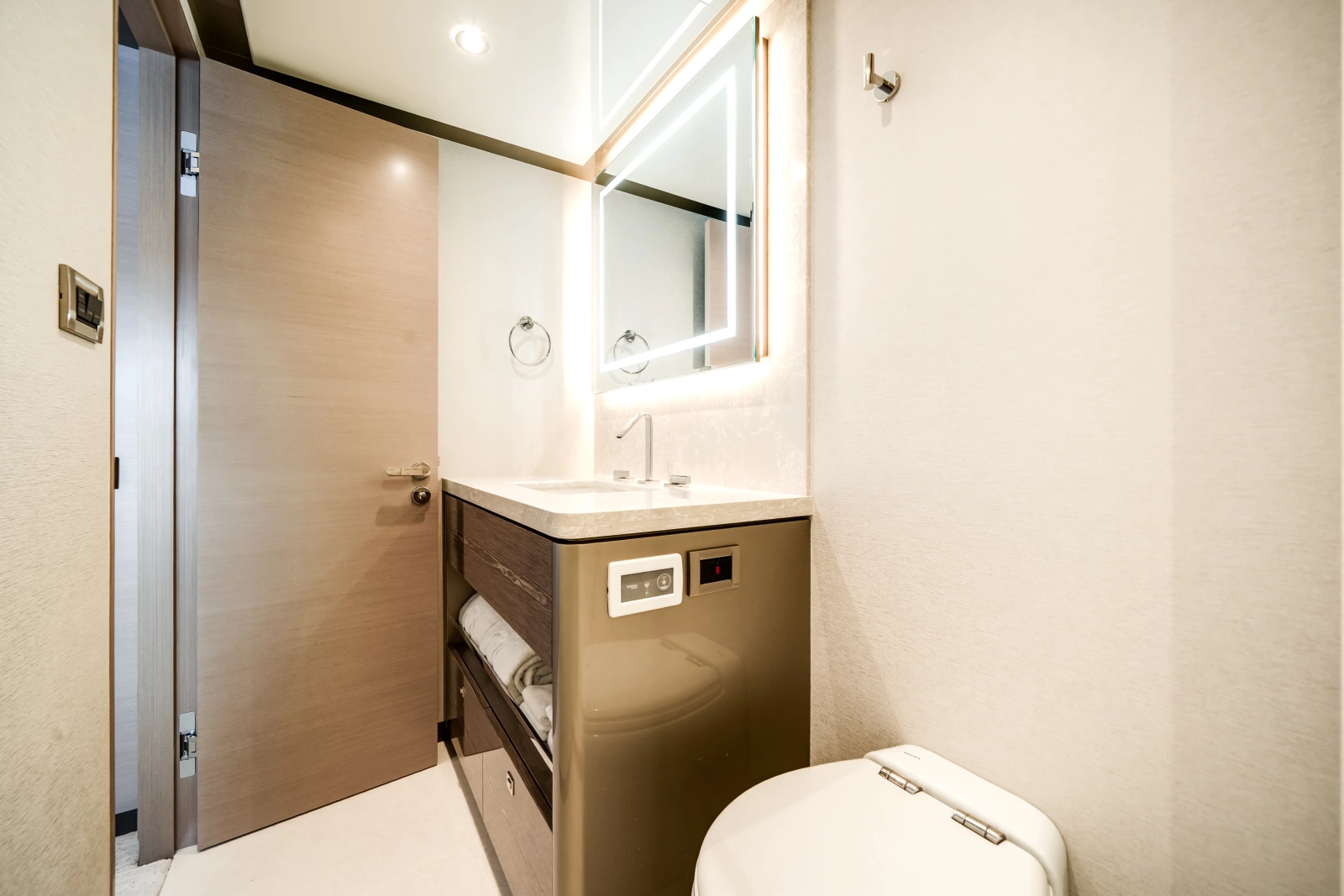 2025 Ocean Alexander 27R