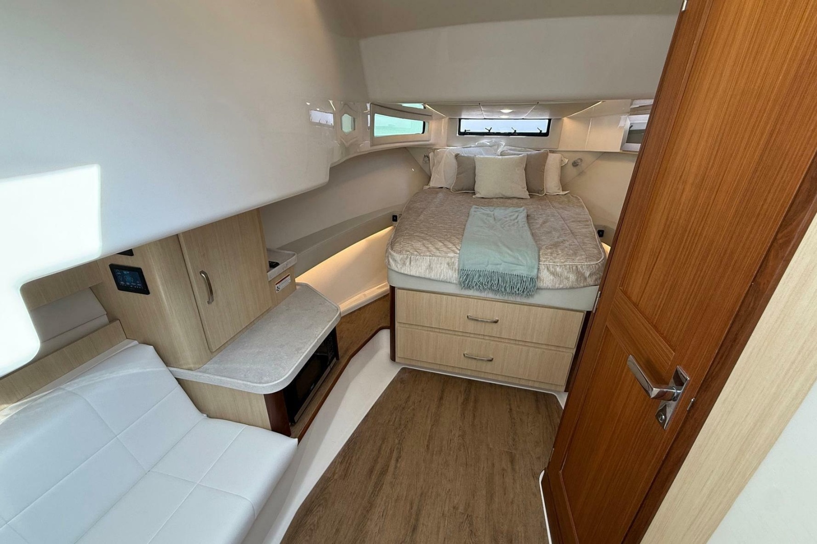2025 Regal 36 XO