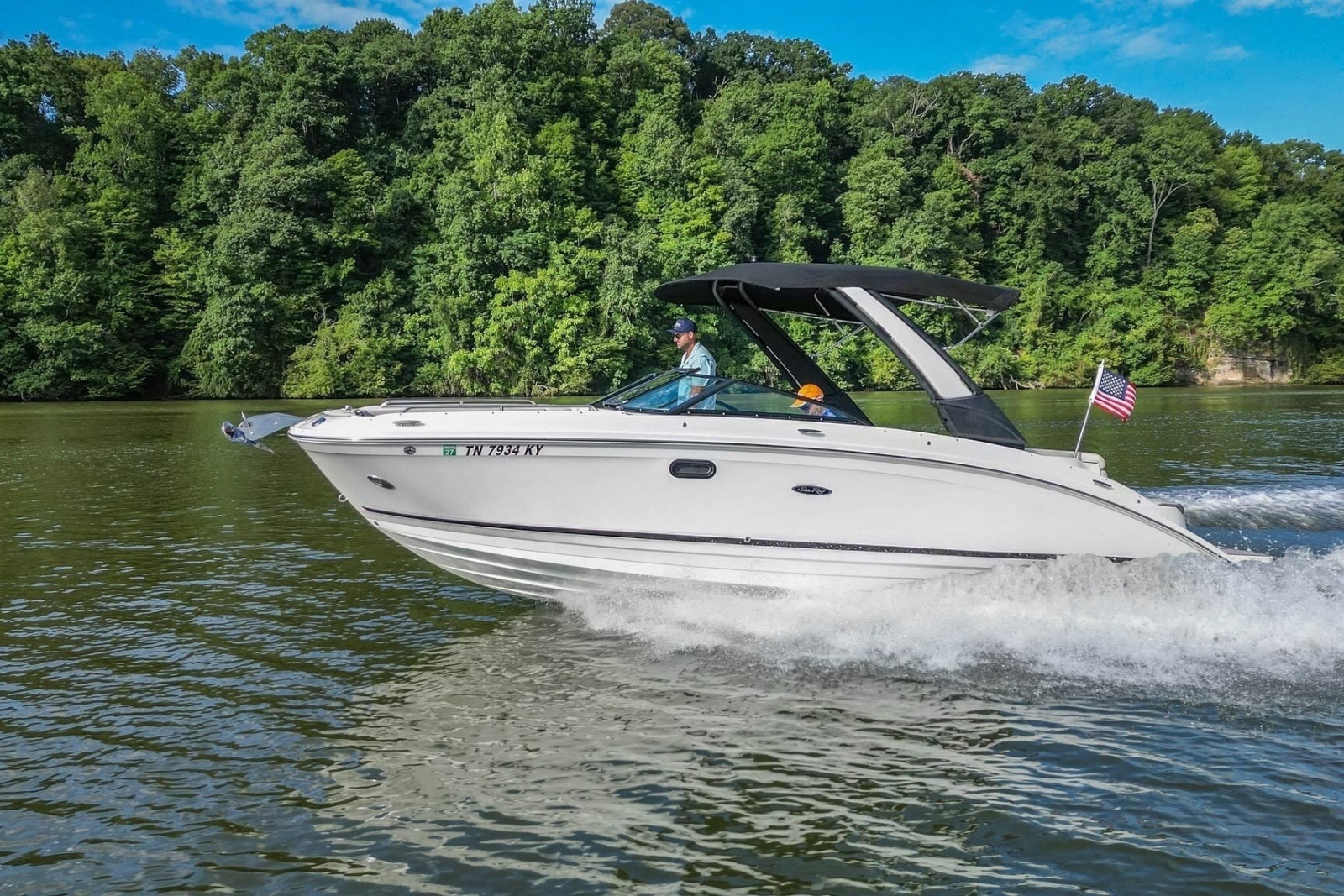 2024 Sea Ray SDX 270