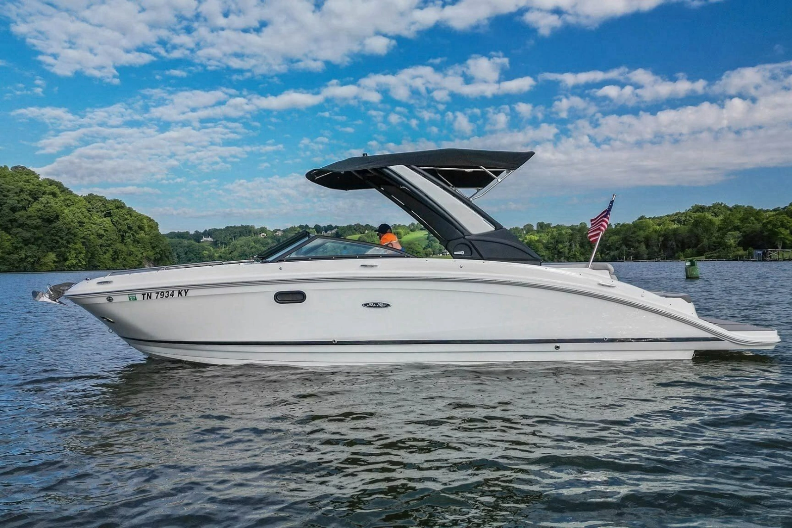 2024 Sea Ray SDX 270