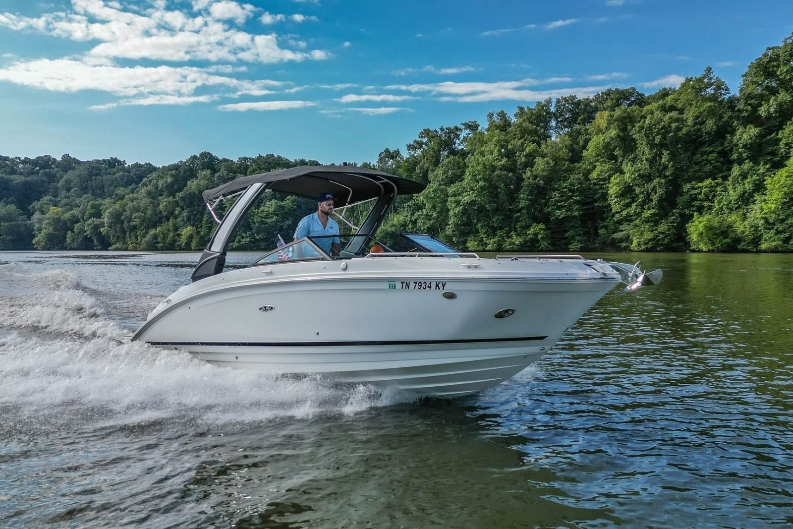 2024 Sea Ray SDX 270