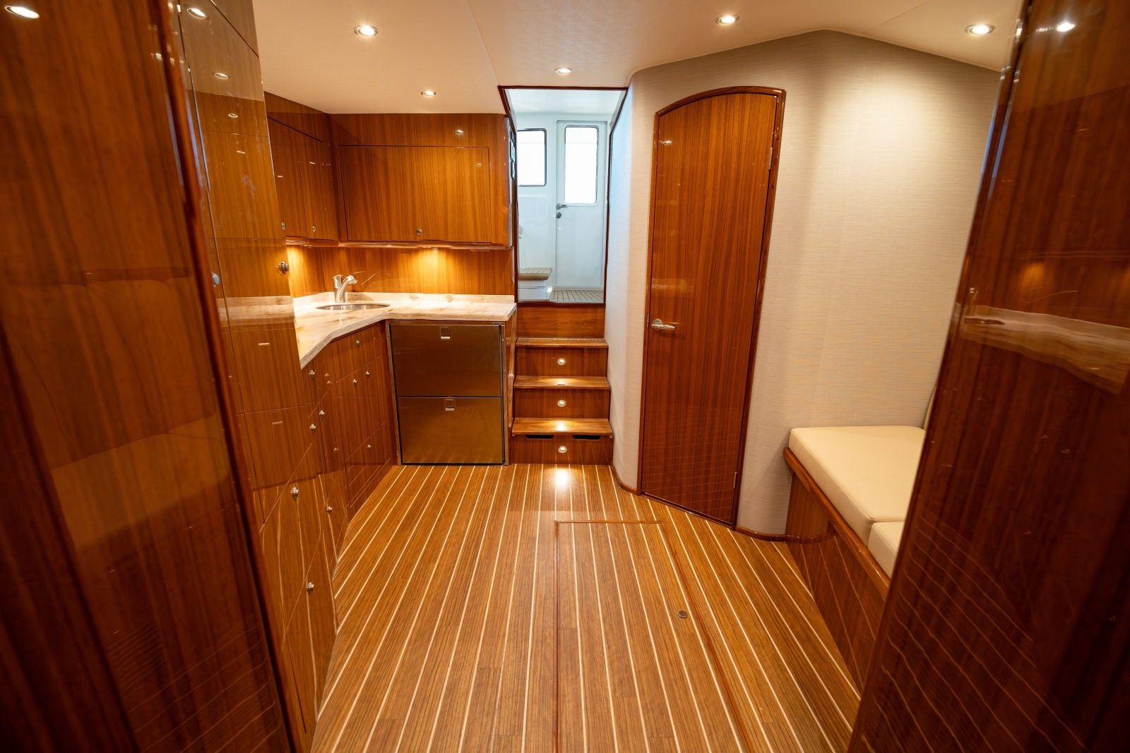 2023 Viking 46 Billfish