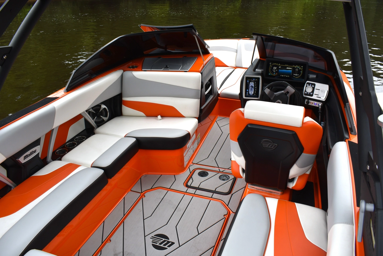 2020 Malibu Wakesetter 22 MXZ