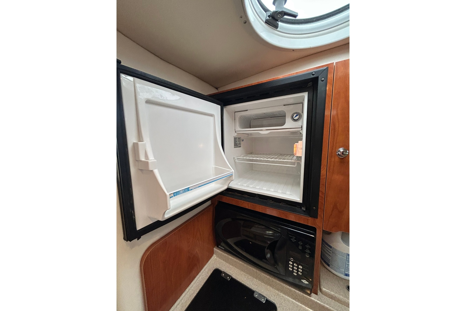 2005 Four Winns 288 Vista
