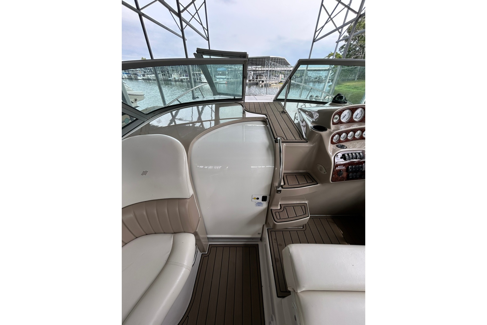 2005 Four Winns 288 Vista